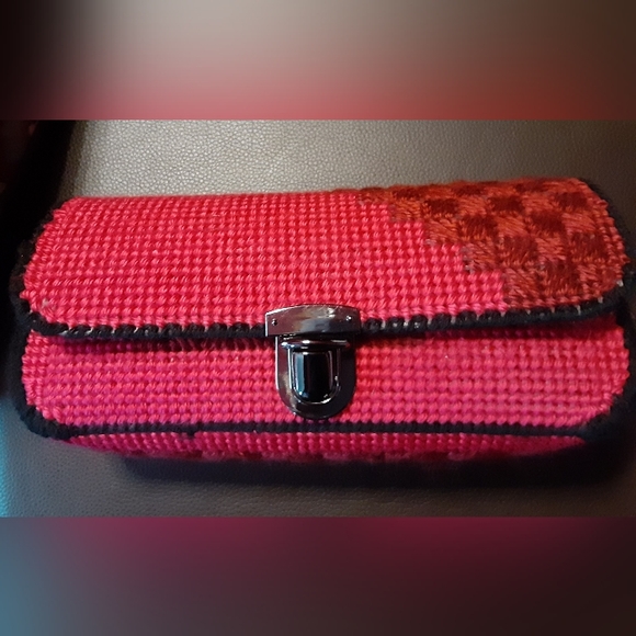 HANDMADE Clutch Purse - Picture 1 of 2